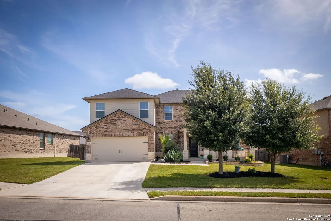 Photo of 124 White Rock