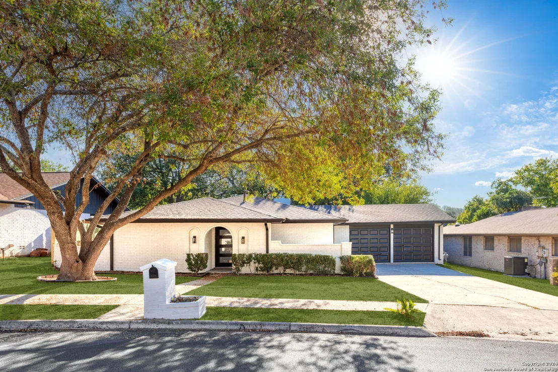 Photo of 5930 Forest Ridge