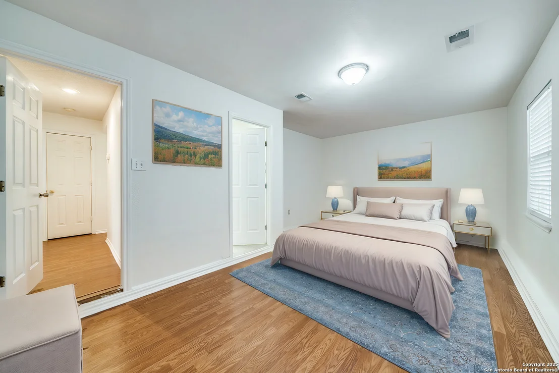 Photo of 7910 DAWNTREE PL