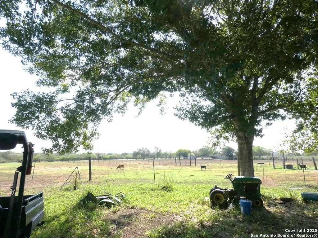 Photo of 227 Deaf Smith Rd