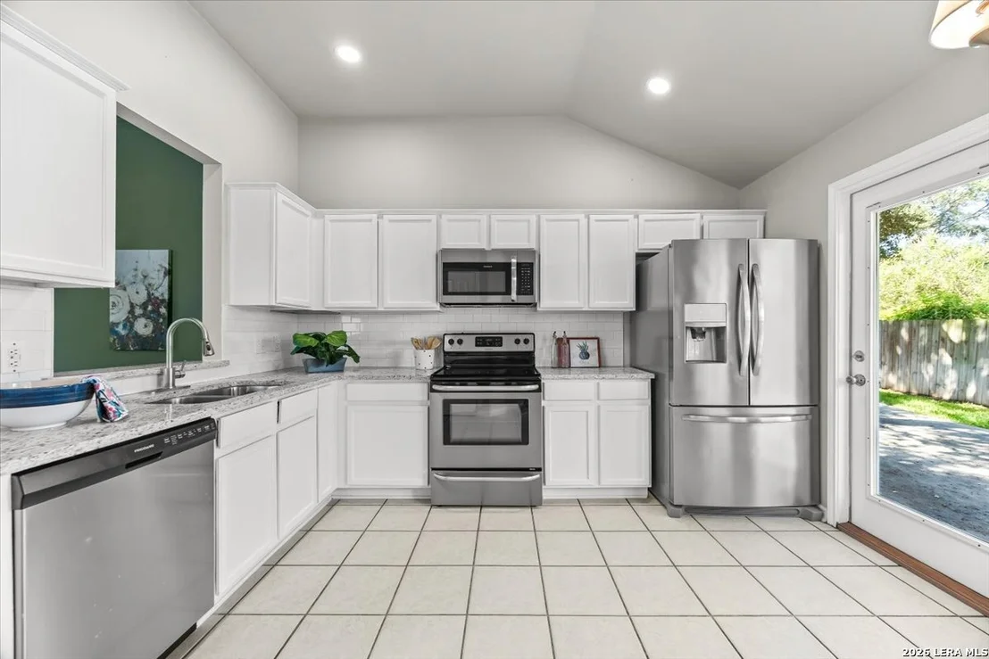 Photo of 2516 Grove Park
