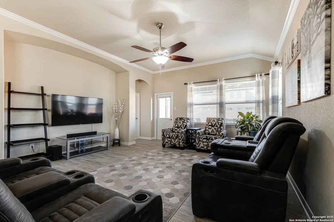 Photo of 8439 MEADOW PLNS