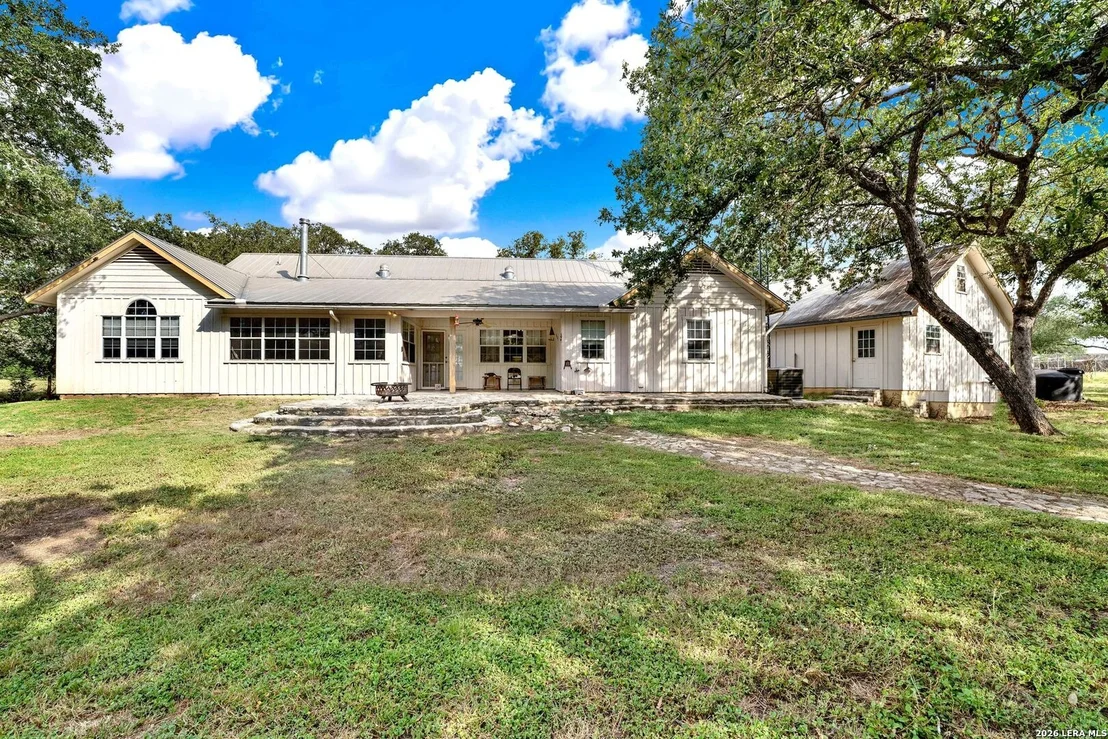 Photo of 181 SETTLERS CIR