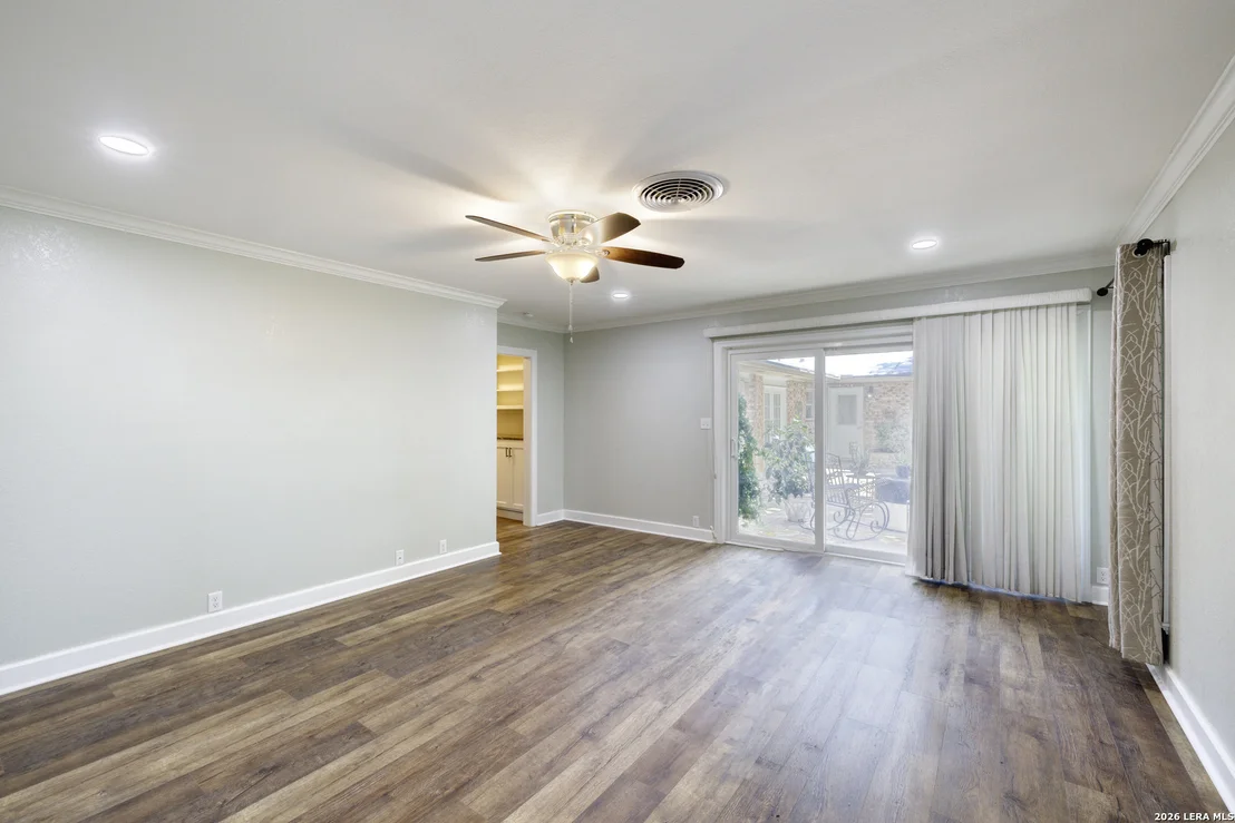 Photo of 921 Maple