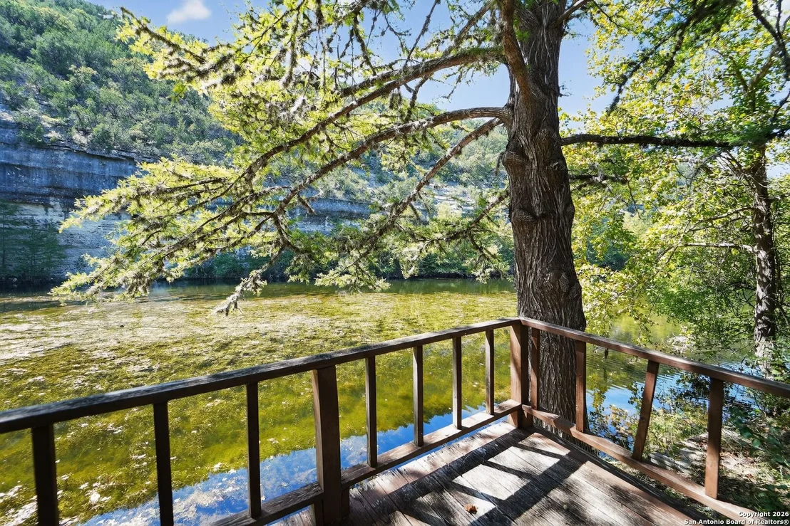 Photo of 648 BLUFFCREEK RD