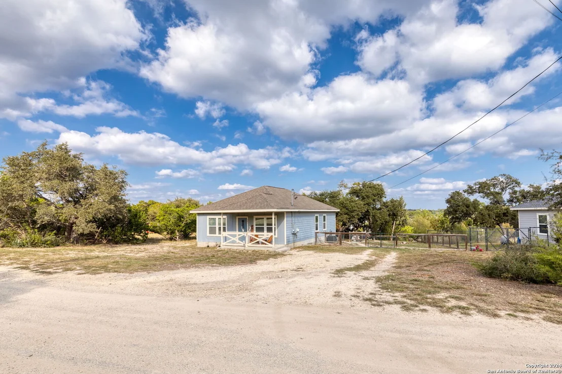 Photo of 381 CIMARRON