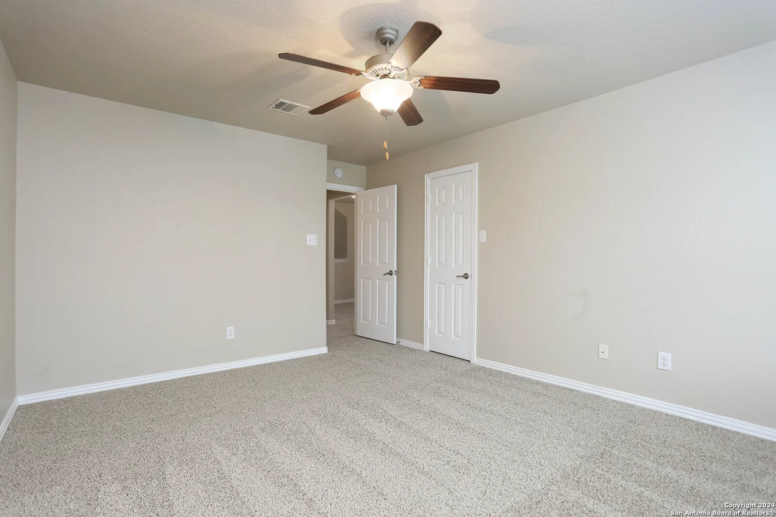 Photo of 526 Point Meadows