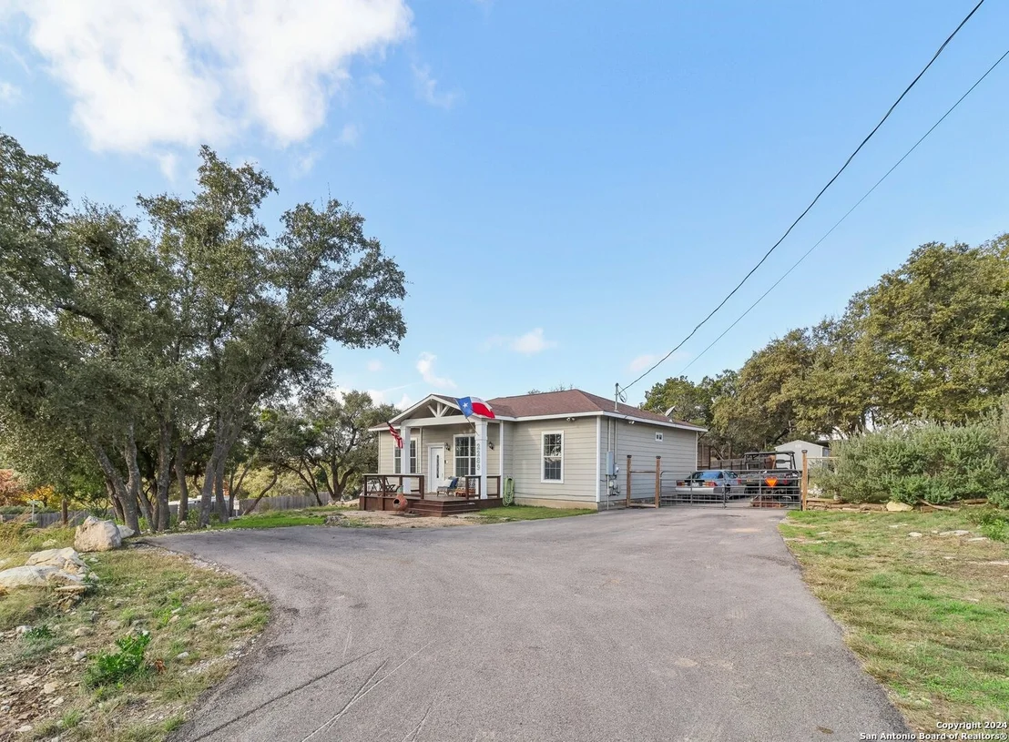 Photo of 2289 WESTVIEW DR