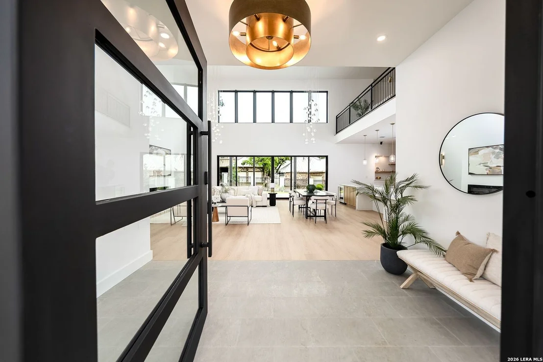 Photo of 16 GRANTHAM GLN