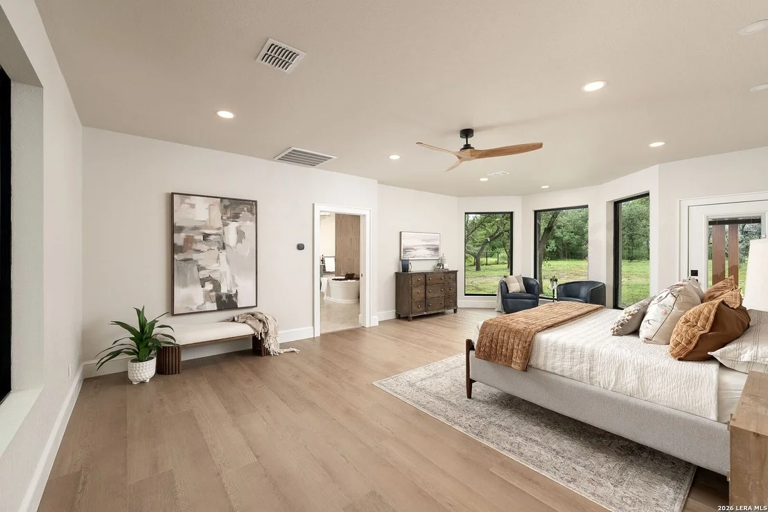 Photo of 412 Cliffside Dr