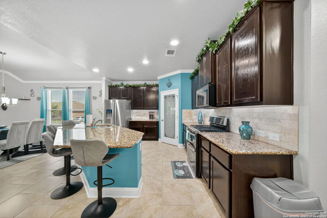 Photo of 108 White Rock