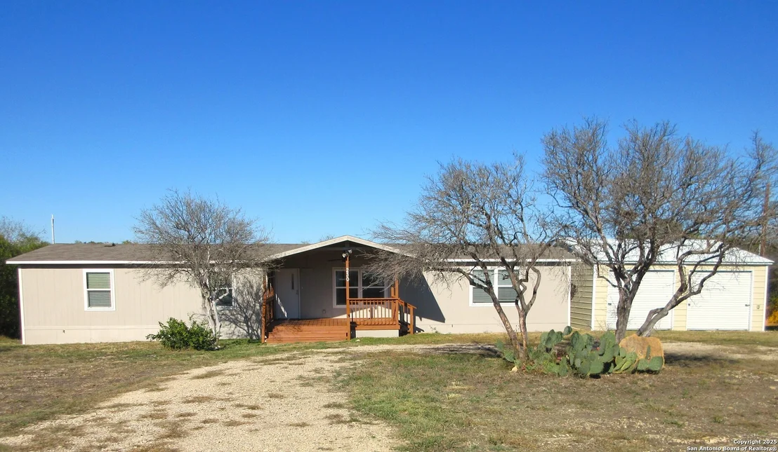 Photo of 230 County Road 5635