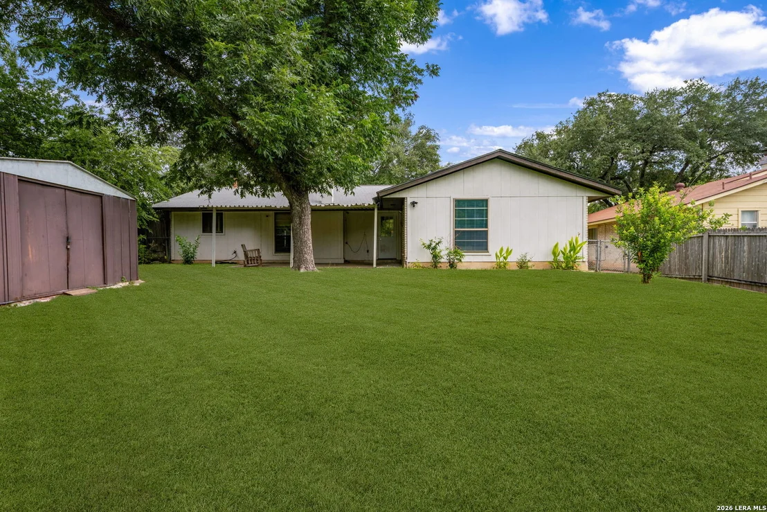 Photo of 7131 FOREST BRK