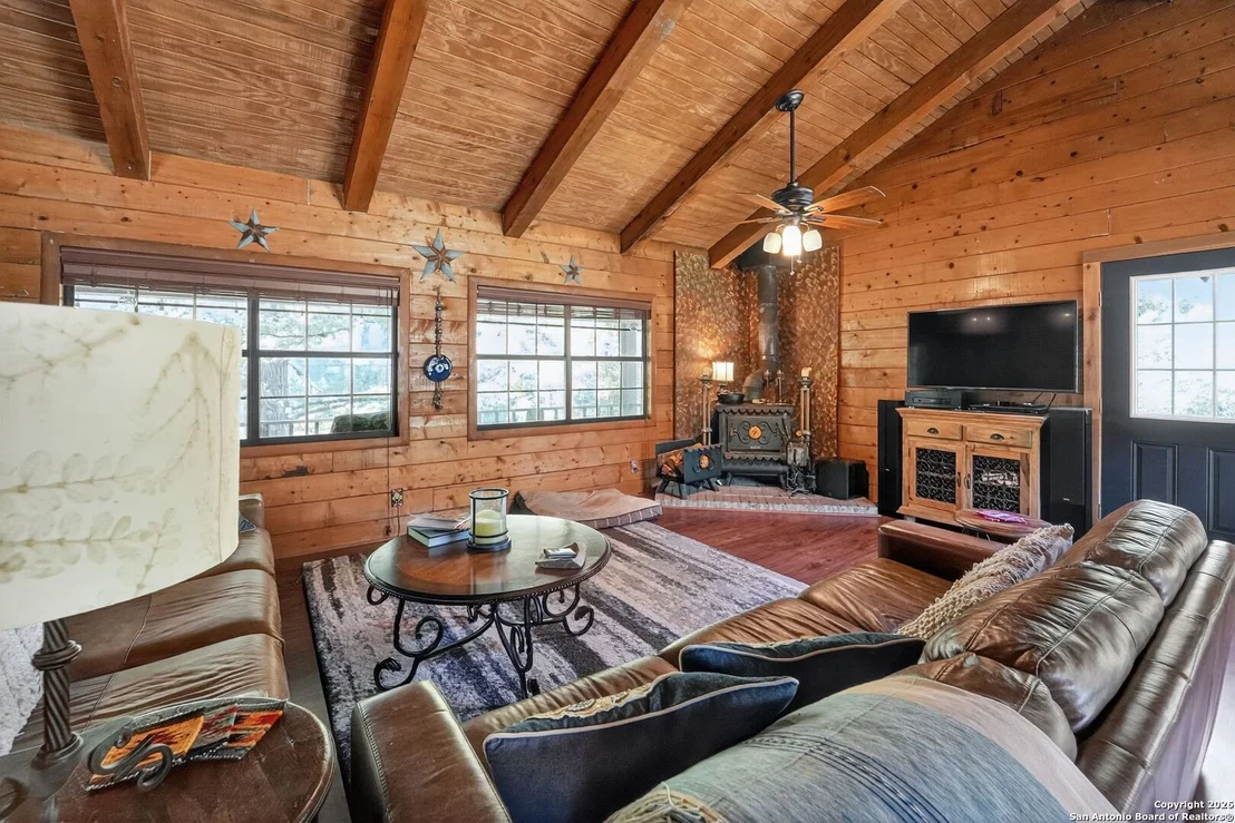 Photo of 648 BLUFFCREEK RD