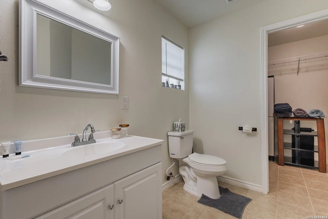 Photo of Unit UNIT24 at 391 Riverside
