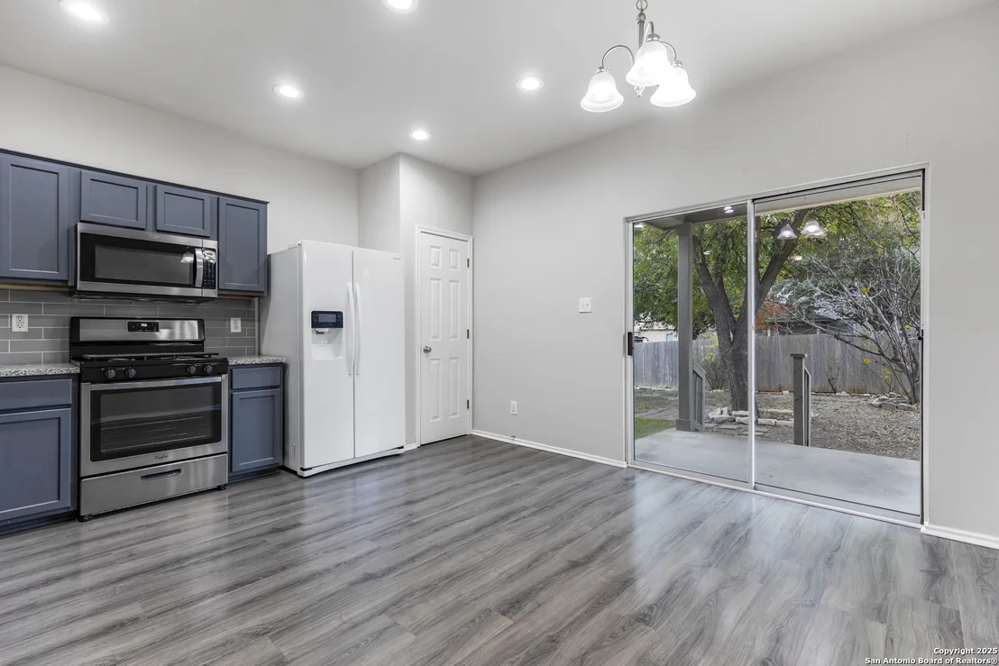 Photo of 6106 BRISCOE LEAF