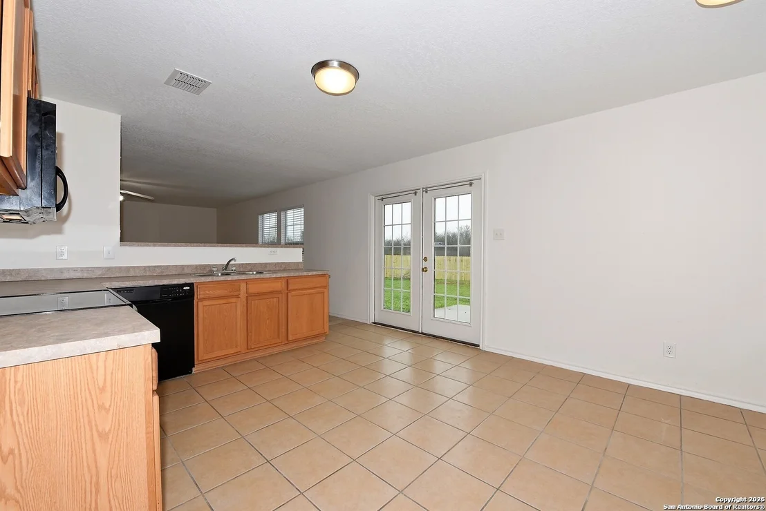 Photo of 245 gatewood