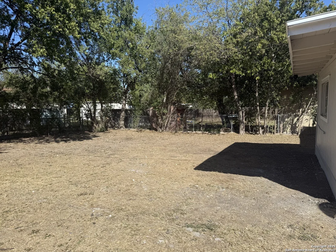 Photo of 223 Adrian