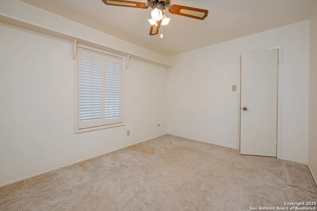 Photo of 23 Encino Loma