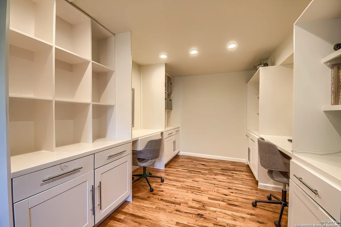 Photo of 7250 Pimlico