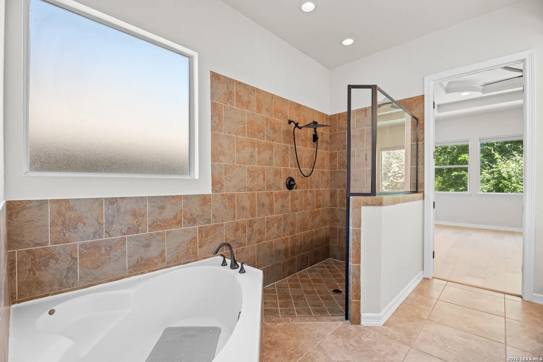 Photo of 6131 Lowrie
