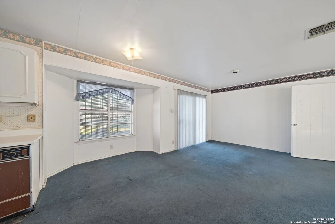Photo of 8430 Silverstar