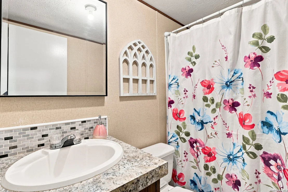 Photo of 735 PARK ST
