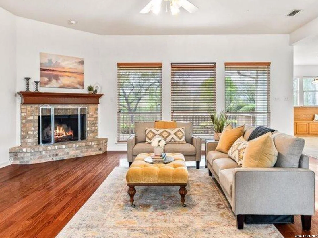 Photo of 4602 Scenic Cir