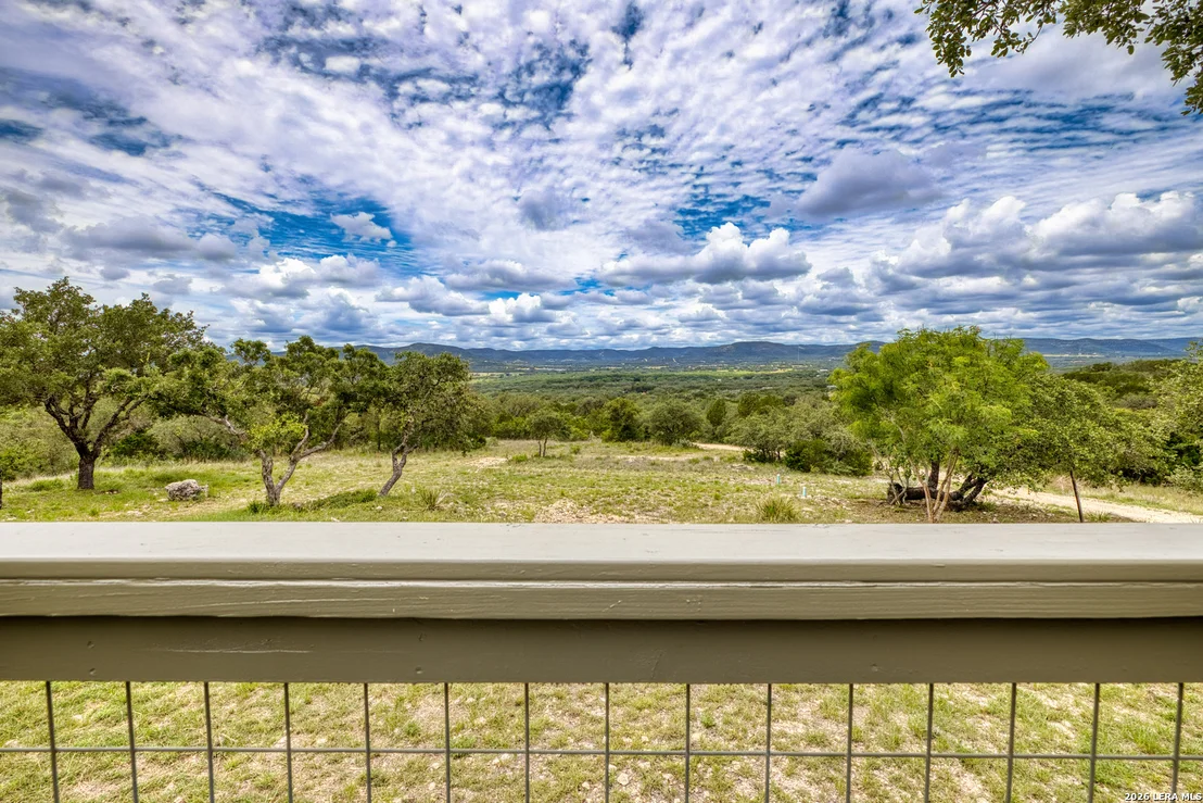 Photo of 574 N Saddle Mountain Rd.
