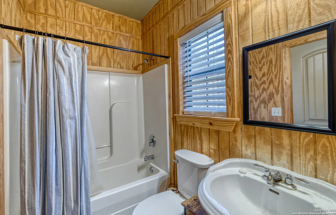Photo of 1546 CR 348 (RIVER RD)