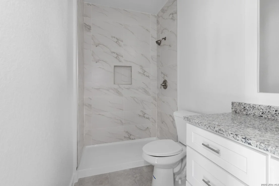 Photo of 804 Peach