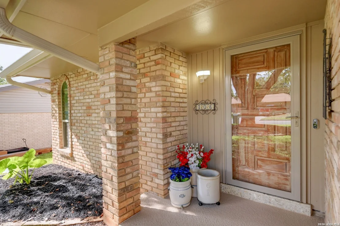 Photo of 106 Barcelona Drive