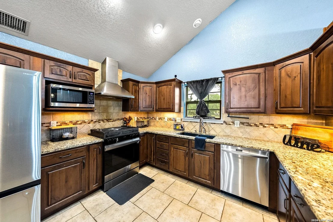 Photo of 552 Jacobs Ln