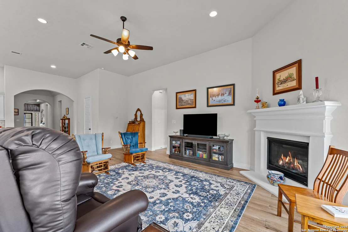 Photo of 2965 GROVE WAY