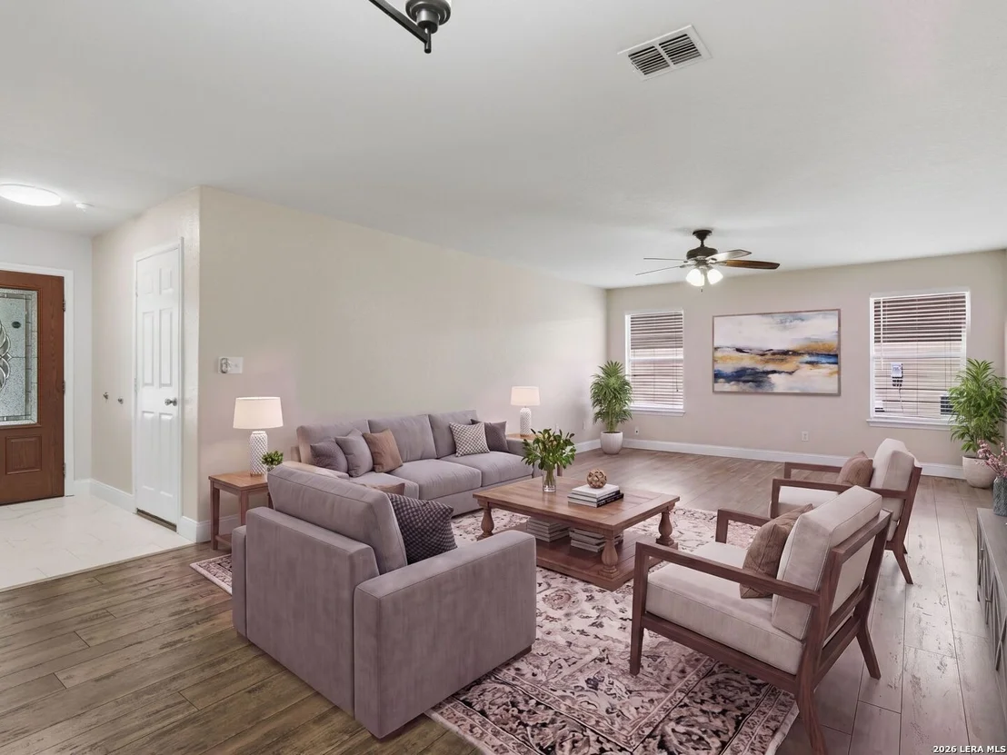 Photo of 414 WALNUT CRST