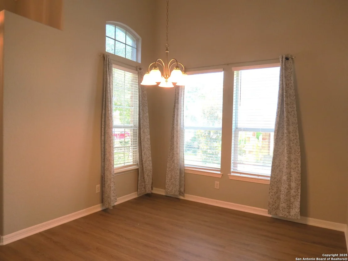 Photo of 342 Maple Way