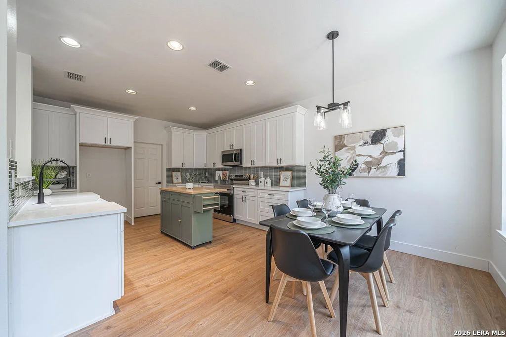 Photo of 122 CARMEL DR