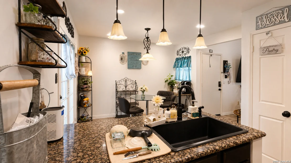 Photo of Unit 502 at 8655 Datapoint