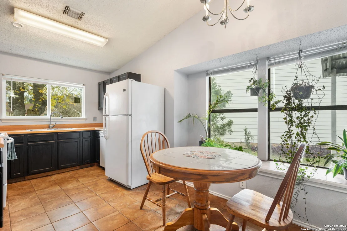 Photo of 9407 VALLEY MOSS