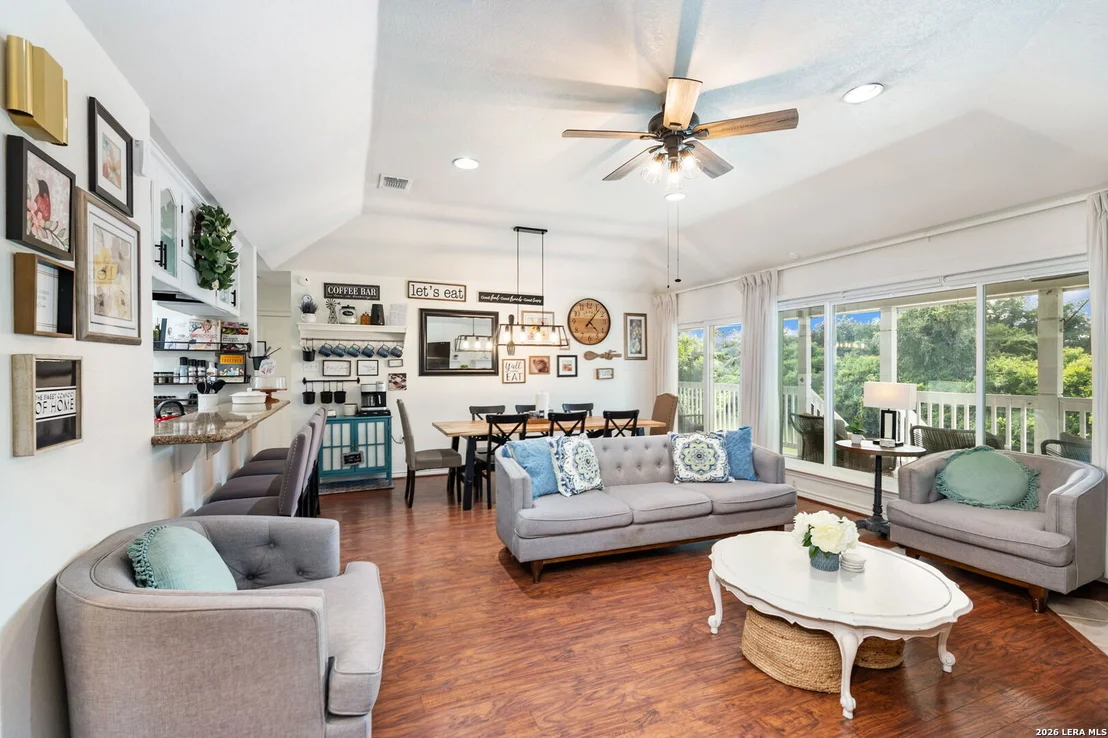 Photo of 34 river oak