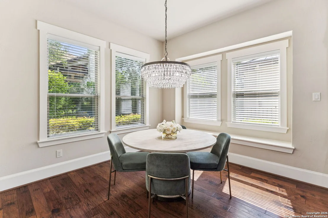 Photo of 5 Liser Glen