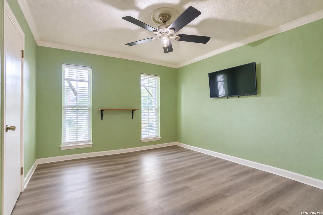 Photo of 3438 FOXBRIAR LN