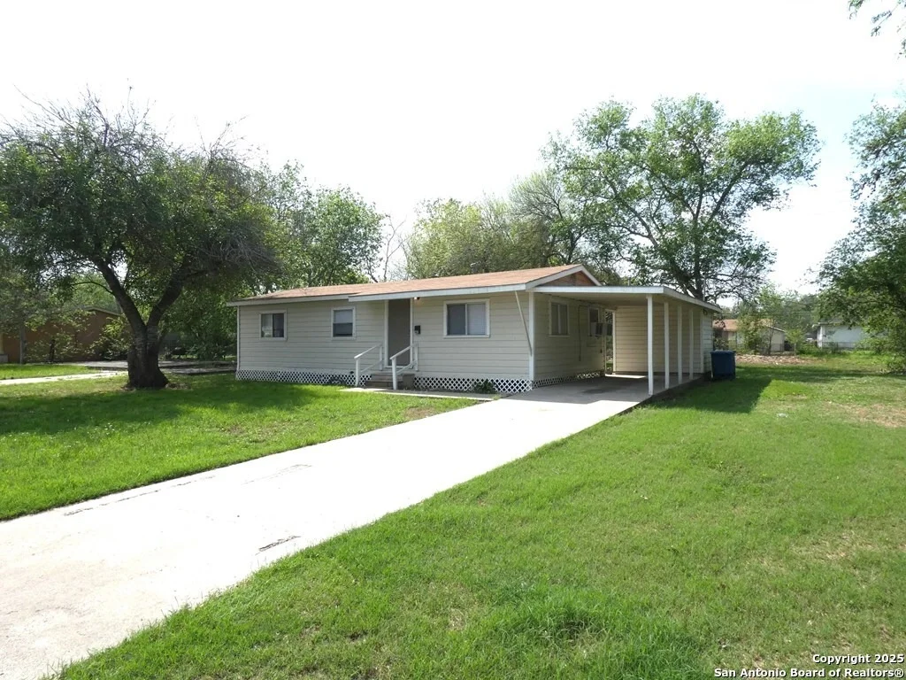 Photo of 1411 Retama