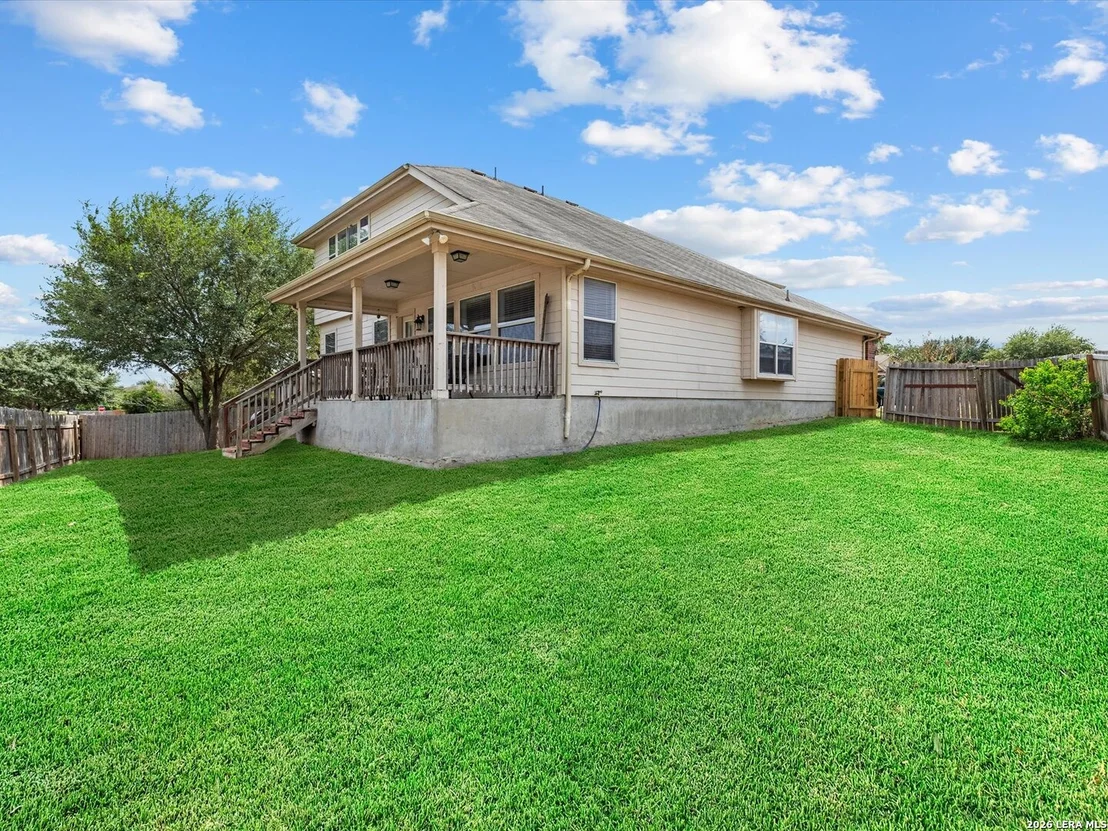 Photo of 2449 Harris