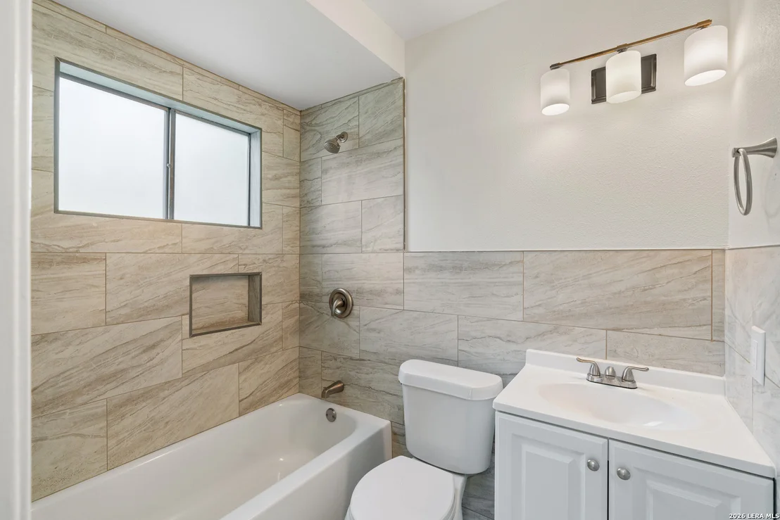 Photo of 212 Avenue F