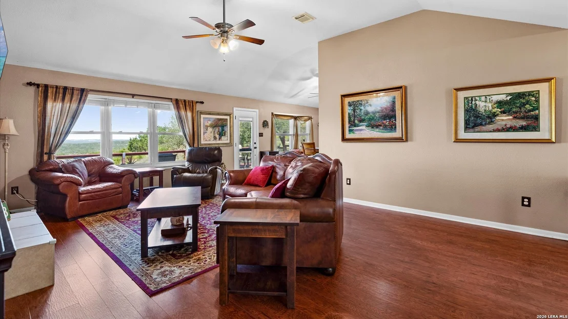 Photo of 8010 Devonshire