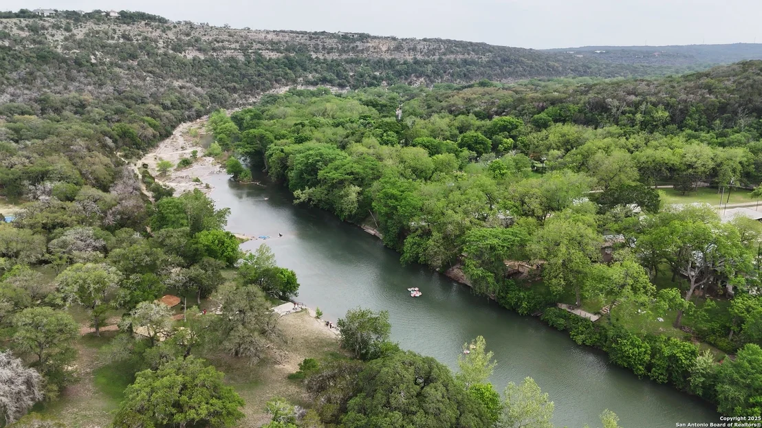 Photo of 725 Winding View
