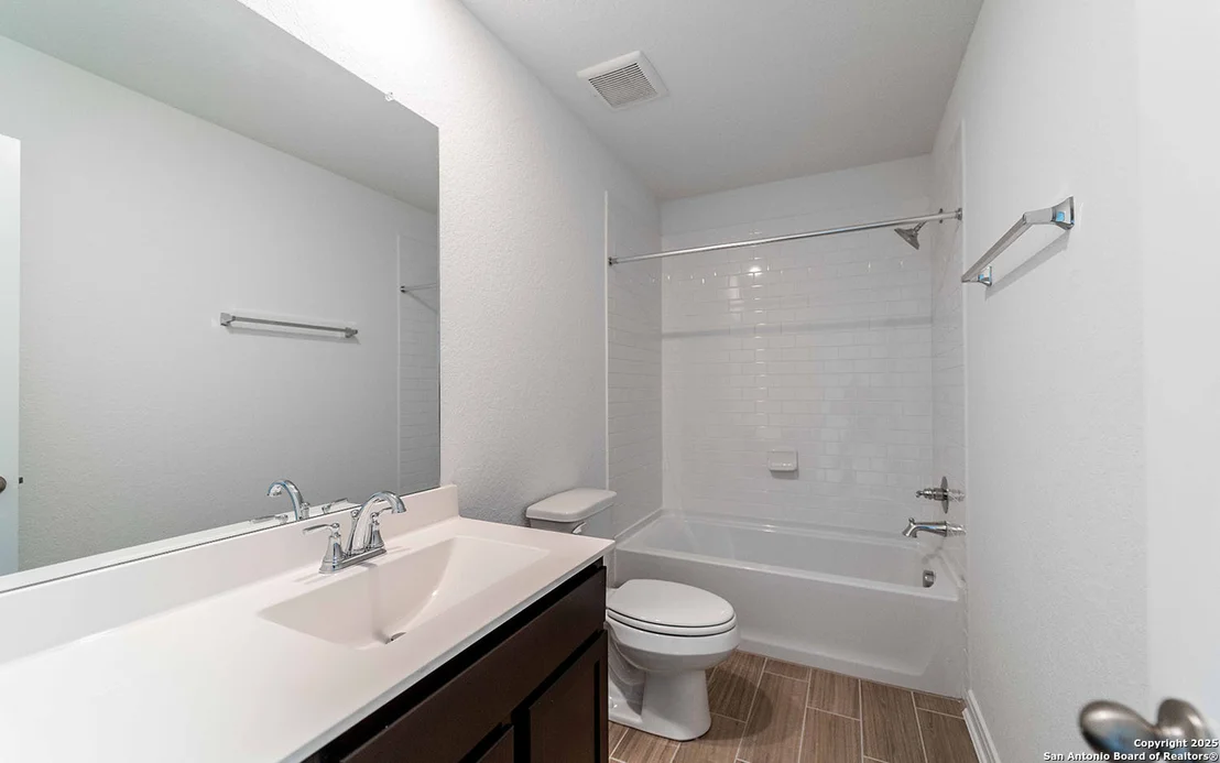 Photo of 4881 Knox View