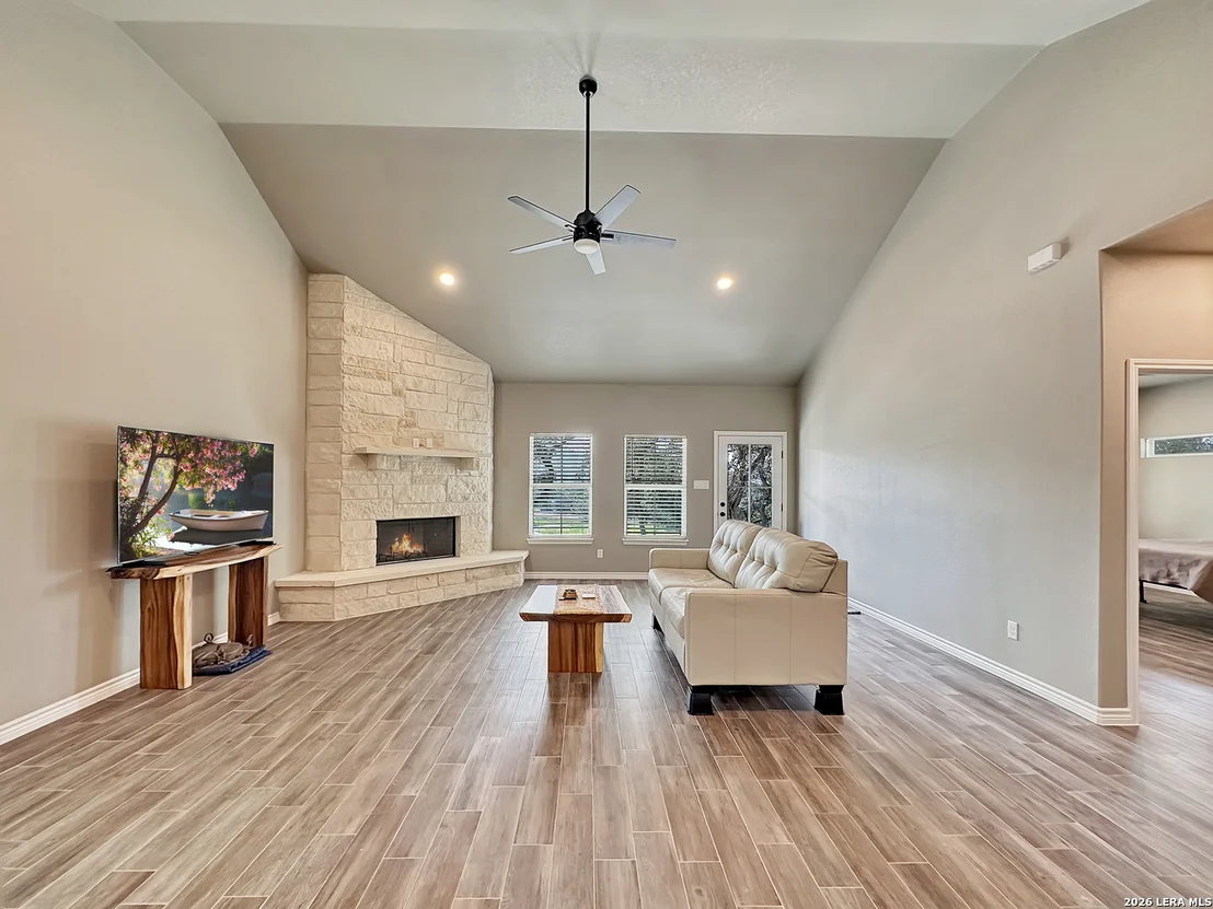 Photo of 197 SPRING MOUNTAIN DR