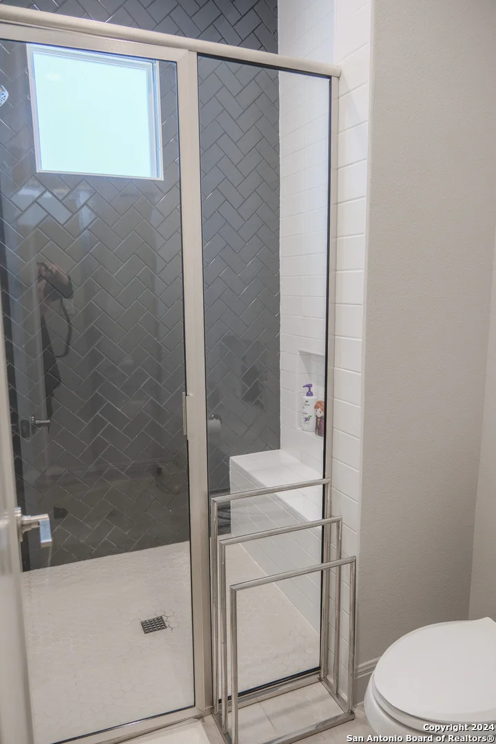 Photo of 7206 BLUFF RUN
